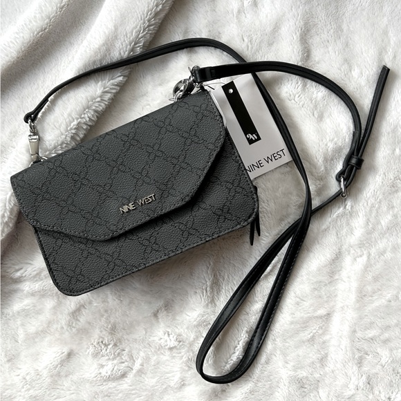 Nine West Handbags - NEW Nine West Gray Crossbody Purse Candace Print